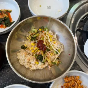 오늘도 보쌈 칼국수 사진