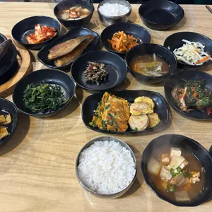 가정식 백반 대표 사진