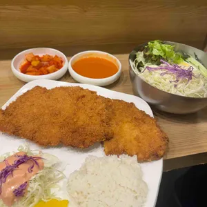 박용채의 대박터진돈까스 사진 1