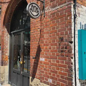 브라운핸즈 백제 사진 1