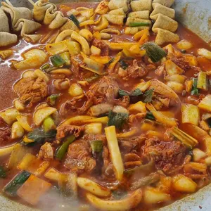 신대박집드럼통솥뚜껑닭볶음탕 대표 사진