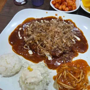 돈까스먹는용만이 사진 1