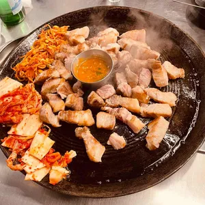 할매솥뚜껑삼겹살 사진