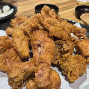 로커스치킨 사진