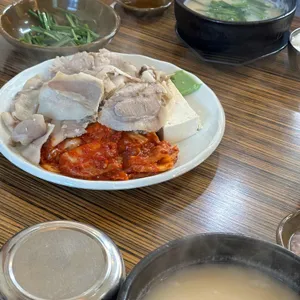 영진돼지국밥 사진