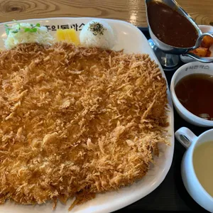 홍익돈까스 사진