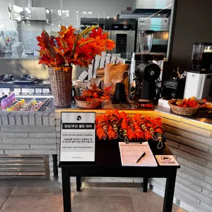 베이커리카페 공간 리뷰 사진