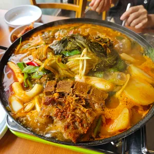 크라운감자탕 사진