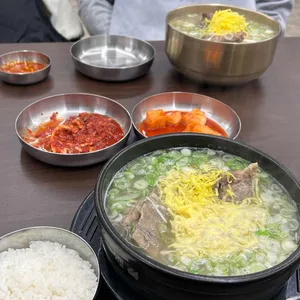 평이담백뼈칼국수 사진