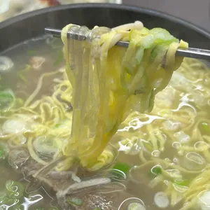 평이담백뼈칼국수 사진