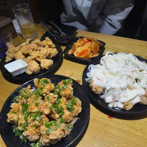 충만치킨 사진