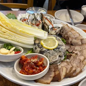 황토수육국밥 사진 1