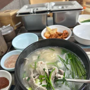 망원동 돼지국밥 사진