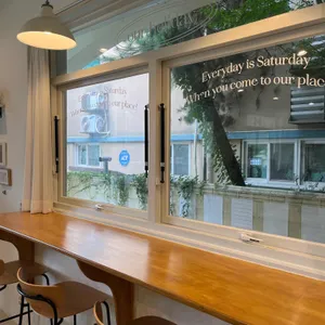 러블리 세러데이 리뷰 사진