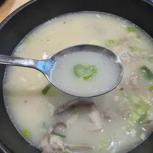 팔도국밥 육수당 대표 사진