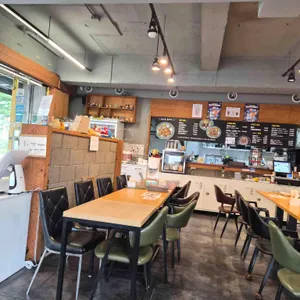 날으는돈까스 리뷰 사진