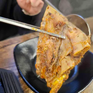 이유있는감자탕 대표 사진