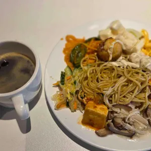 애슐리퀸즈 사진