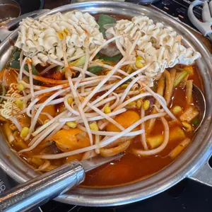 두끼떡볶이 대표 사진