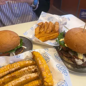 세븐패티버거 사진