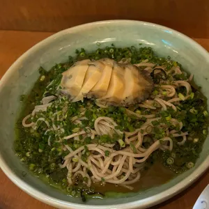 야나기 대표 사진