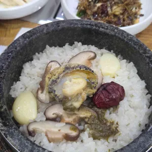 황금연못 대표 사진