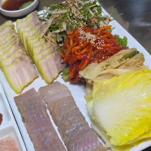 민속한우육개장 사진