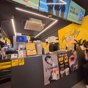 컴포즈커피 리뷰 사진