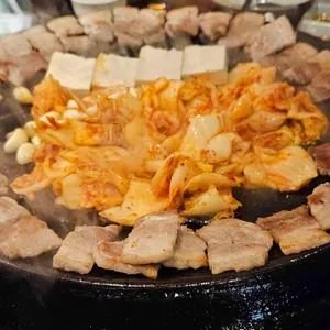 무쇠김치삼겹 사진 2