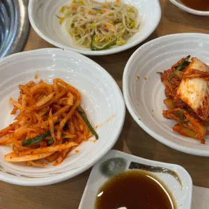 동생 대표 사진