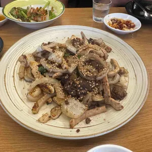 어반뭉티기 사진