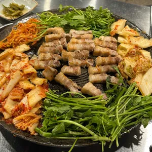 할매솥뚜껑삼겹살 사진 1