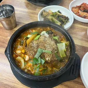 본가감자탕 사진 1