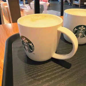 스타벅스 사진 2