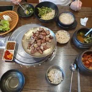 토방 사진