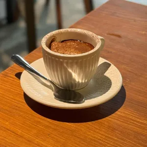 레브리 대표 사진