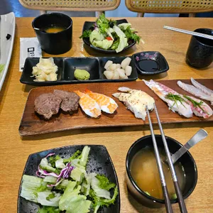 김수언스시 사진