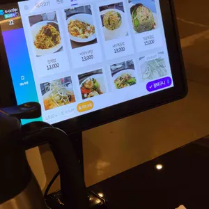 하준 리뷰 사진