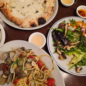 지아니스 나폴리 사진