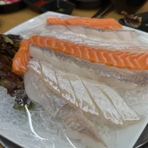 청춘종합어시장 사진