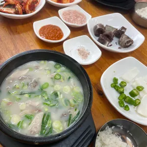 고향토종돌솥순대국 사진