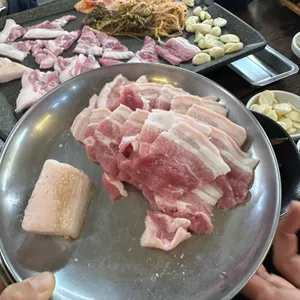 윤가네삼겹살 사진 2