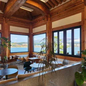 엘로우 리뷰 사진