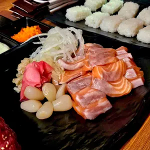 육회왕자 연어공주 대표 사진