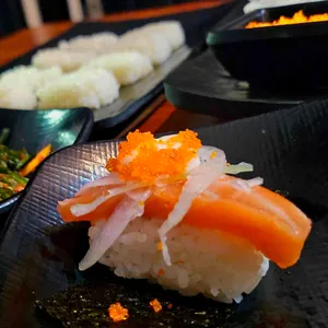 육회왕자 연어공주 사진