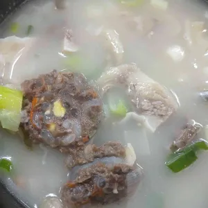 꽃돼지국밥 대표 사진