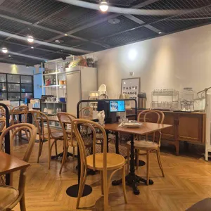 명동피자 리뷰 사진