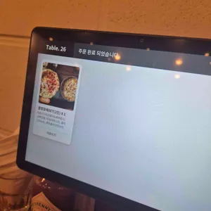 명동피자 리뷰 사진