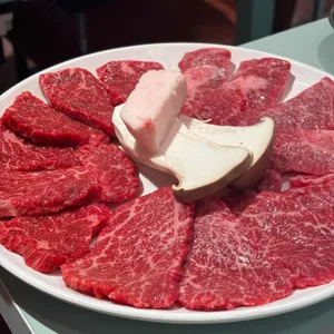 꾸석지돌판한우 사진