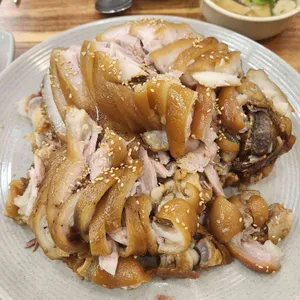 신의주왕족발순대국 사진